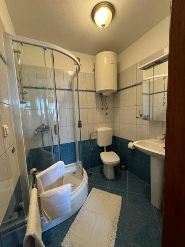 Apartments Tea Katnic - 50 m from the beach & private parking