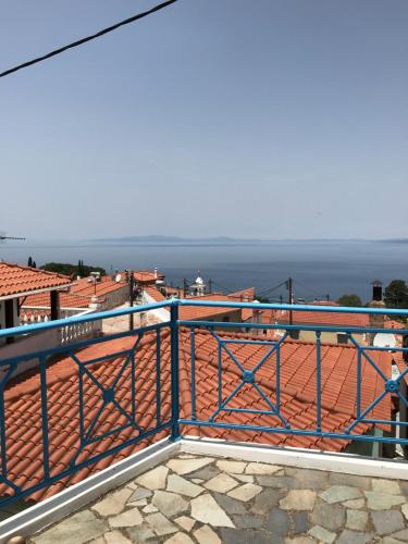 Γενική θέα στη θάλασσα ή θέα στη θάλασσα από  αυτό το διαμέρισμα