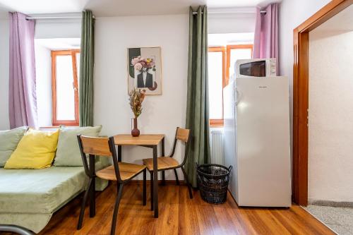 Ruang duduk di K2 Apartman 6 lozok Kovacska Piatok Sobota Disco dole