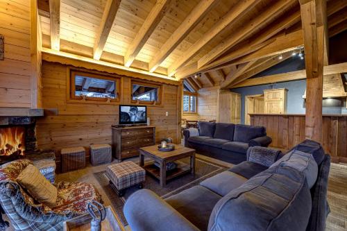 The Penthouse Matins St Laurent