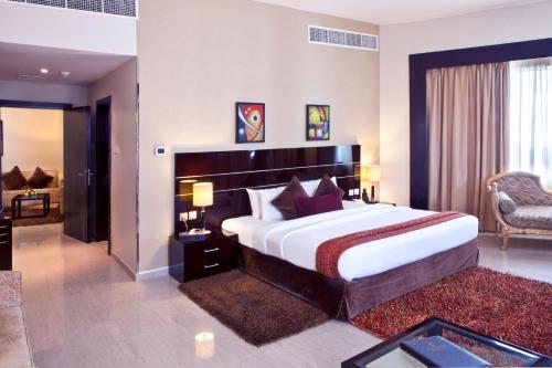 Landmark Riqqa Hotel Image