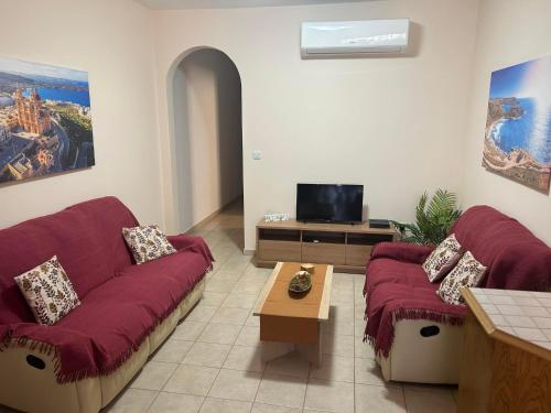 Imagen de la galería de Silver Shadow Holiday Maisonette, en Marsaxlokk