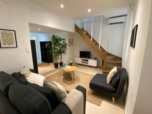 Le Guillaumont - Amazing 2-bedroom in the Old Town -StayInAntibes