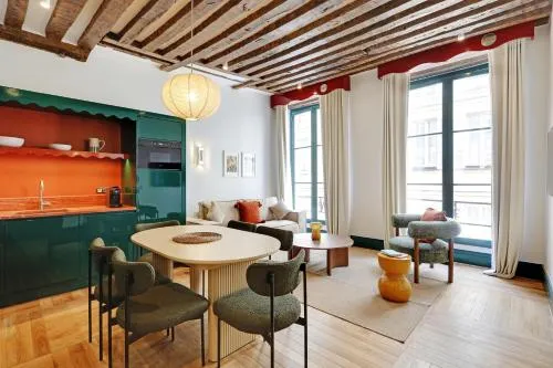 Paris Home Collection Serviced Apartments in Notre Dame - Rue Savoie photo 8