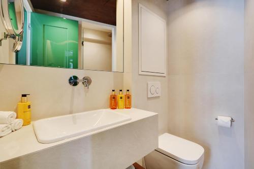 Paris Home Collection Serviced Apartments in Notre Dame - Rue Savoie photo 117
