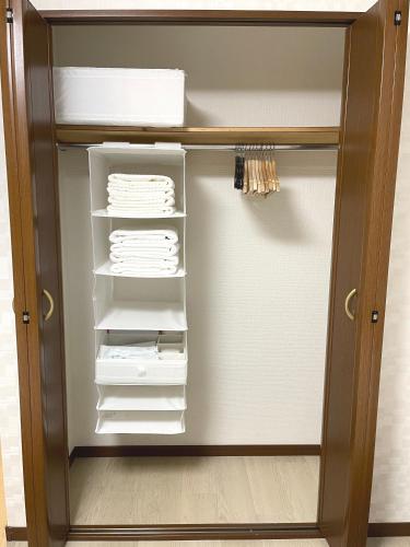 #1 新宿まで2分! 清潔で安全な部屋! WiFi無料!