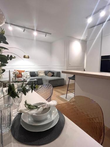 Luxury Apartment Rinos - free garage parking