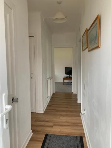 Φωτογραφία από το άλμπουμ του 10 Burns Street, Tarbolton KA5 5RA σε Tarbolton