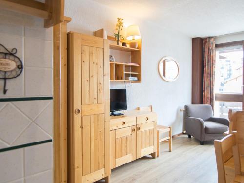 Studio avec balcon et wifi à 500m des pistes
