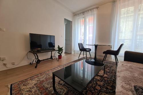 Photo de la galerie de l'établissement Charming love nest in Paris, à Paris