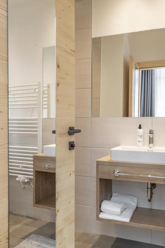 Gallery image of Hotel Winkler-Tuschnig in Weissensee