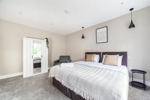 Arte Stays - Serviced Apartments for Leisure and Business - Private Parking - 12 minutes walking from Wembley Stadium photo 8