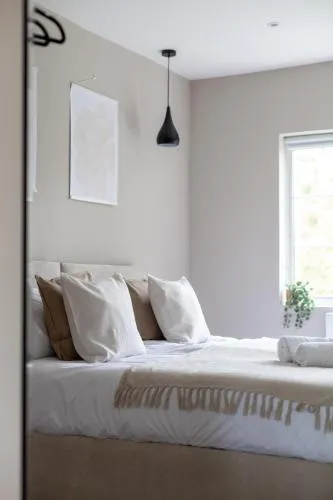 Arte Stays - Serviced Apartments for Leisure and Business - Private Parking - 12 minutes walking from Wembley Stadium photo 7