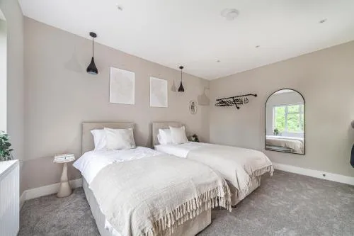 Arte Stays - Serviced Apartments for Leisure and Business - Private Parking - 12 minutes walking from Wembley Stadium photo 4