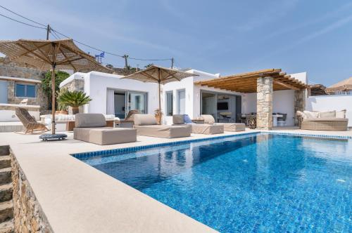Villa Paoli - Private Pool, Sea View & Jacuzzi
