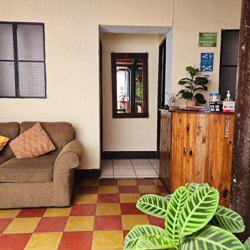 Khu vực ghế ngồi tại Cermeño's House