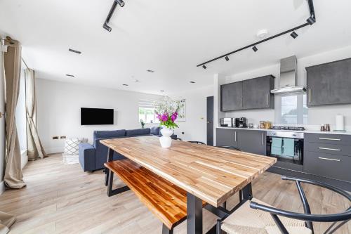 Arte Stays - Serviced Apartments for Leisure and Business - Private Parking - 12 minutes walking from Wembley Stadium photo 84