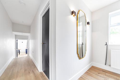 Arte Stays - Serviced Apartments for Leisure and Business - Private Parking - 12 minutes walking from Wembley Stadium photo 116