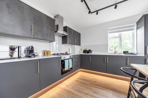 Arte Stays - Serviced Apartments for Leisure and Business - Private Parking - 12 minutes walking from Wembley Stadium photo 98