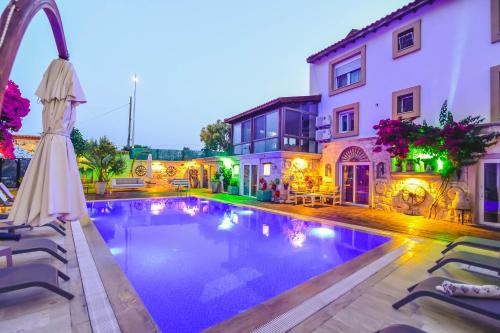 Piscina en o cerca de Rüzgargülü Otel