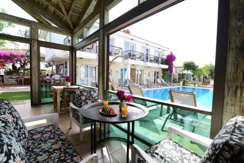 Piscina en o cerca de Rüzgargülü Otel