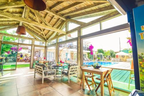 Piscina en o cerca de Rüzgargülü Otel