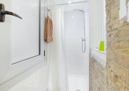 Great apartment in Sagrada Familia with Balcony