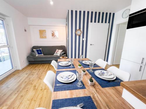 APARTAMENT 15B BLUE MARINE BASEN BRODZIKI PLAC ZABAW the BEST OF PODDĄBIE przy plaż
