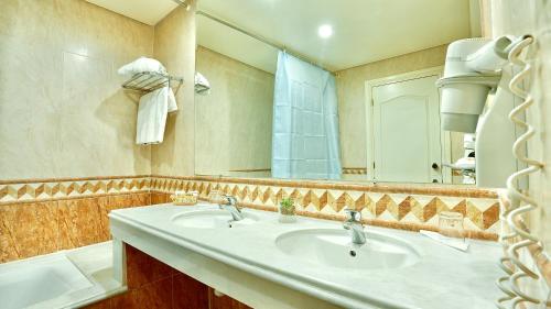 Koupelna v ubytování Hotel Menzeh Dalia