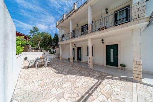 Apartments by the sea Kuciste - Perna, Peljesac - 21507