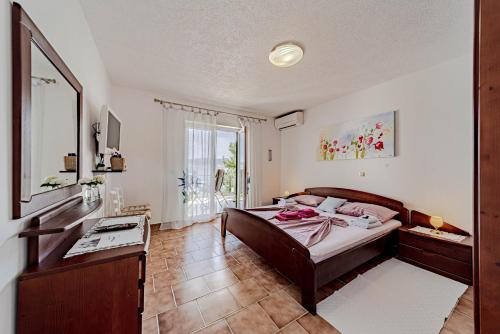 Apartments by the sea Kuciste - Perna, Peljesac - 21507