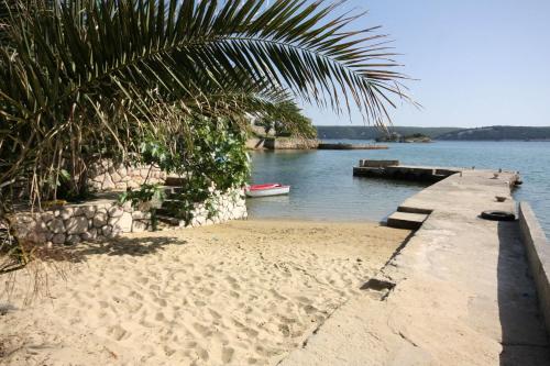 Apartments with parking space Supetarska Draga - Gonar, Rab - 23349