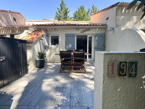 Maison Cosy à La Palmyre - 4 Pers, Terrasse, Wifi, Plage à 1 km - FR-1-705-62