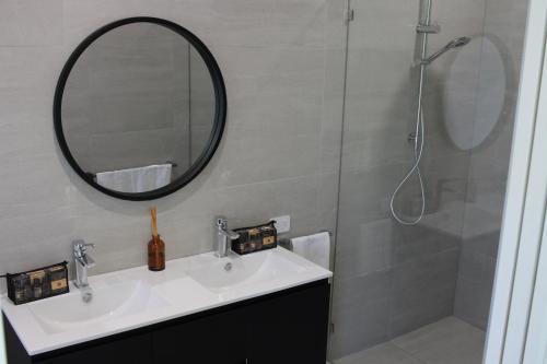 Un baño de Softfoot Farm Luxury Retreats