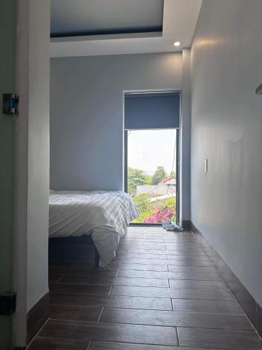 Postel nebo postele na pokoji v ubytování Victoria Hostel