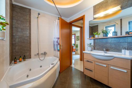 Kúpeľňa v ubytovaní Aris Apartment