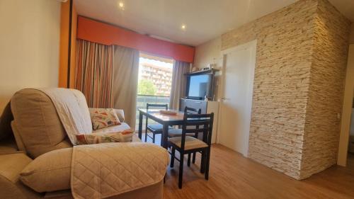 PRECIOSO APARTAMENTO LAS NACIONES by BENALNOVA