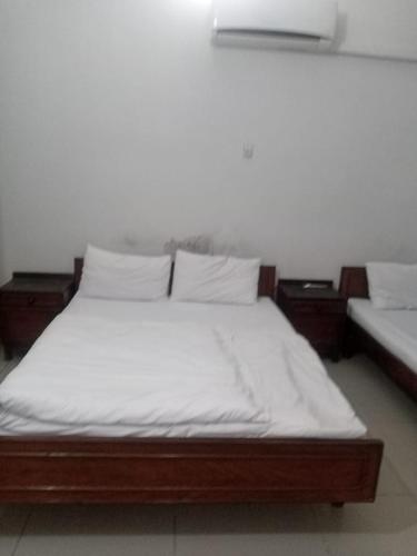 Hotel AL-Habib Islamabad - Deluxe Single Room