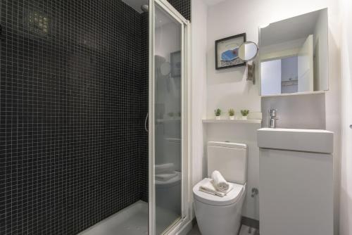 -MalagaSunApts-Malagueta Beach Estudio AA WIFI
