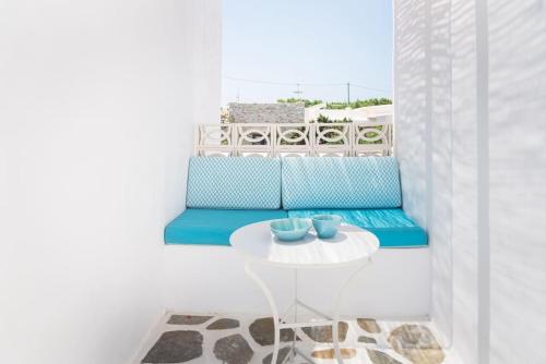 Swell S11 new studio in Naousa