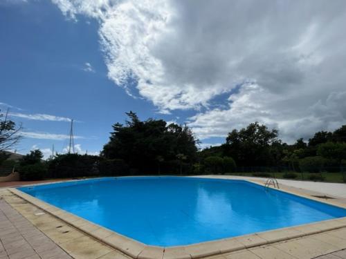 Bord de mer avec piscine Type 2