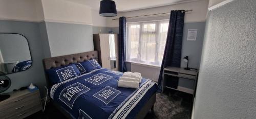 Postel nebo postele na pokoji v ubytování Rowan Crescent's Luxury Stay-In 3