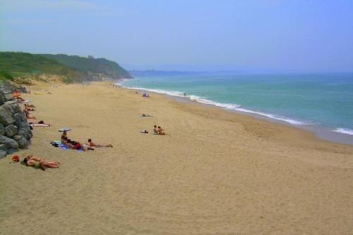 Ảnh trong thư viện ảnh của Maison vacances Biarritz sud - plages à pied ở Bidart
