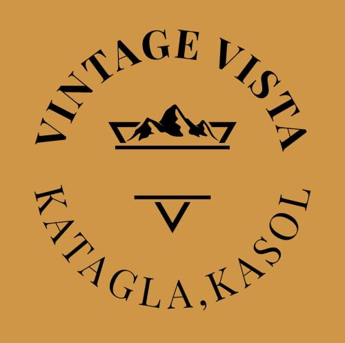 Et logo, certifikat, skilt eller en pris der bliver vist frem på Vintage Vista Camps