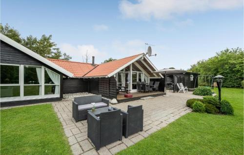 Φωτογραφία από το άλμπουμ του Amazing Home In Oksbøl With Wifi σε Oksbøl