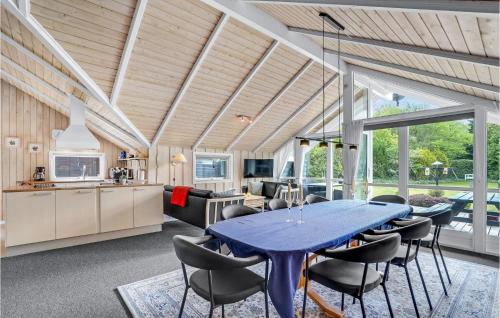 Φωτογραφία από το άλμπουμ του Amazing Home In Oksbøl With Wifi σε Oksbøl
