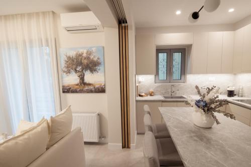 Ruang duduk di J&B Apartment