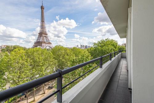 New York-Superbe appartement vue Tour Eiffel pont de l'Alma