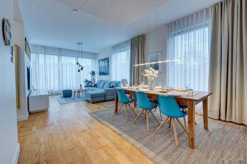 Premium Penthouse E51 3 bedrooms and 2 bathrooms 103qm PARKING FREE