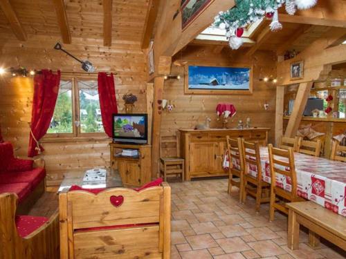 Chalet 8 pièces, 16 pers, proche village, parking, WiFi, animaux admis
